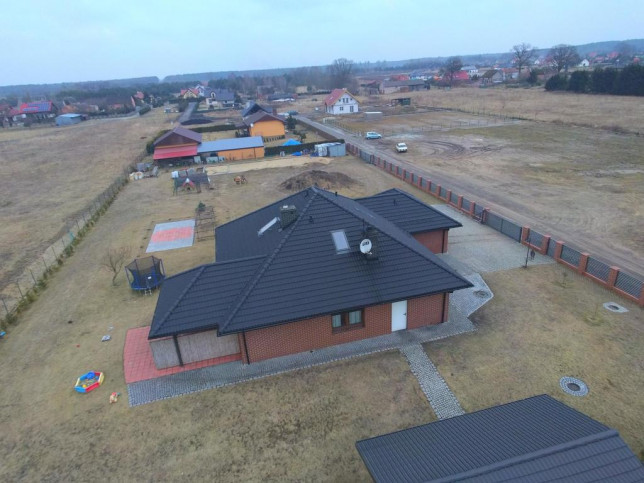 Dom Sprzedaż Białuń 15