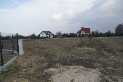Działka Sprzedaż Białuń