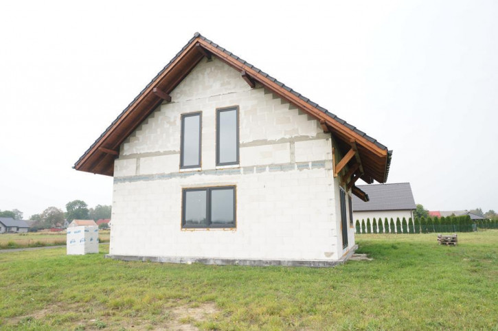 Dom Sprzedaż Białuń Morelowa 5